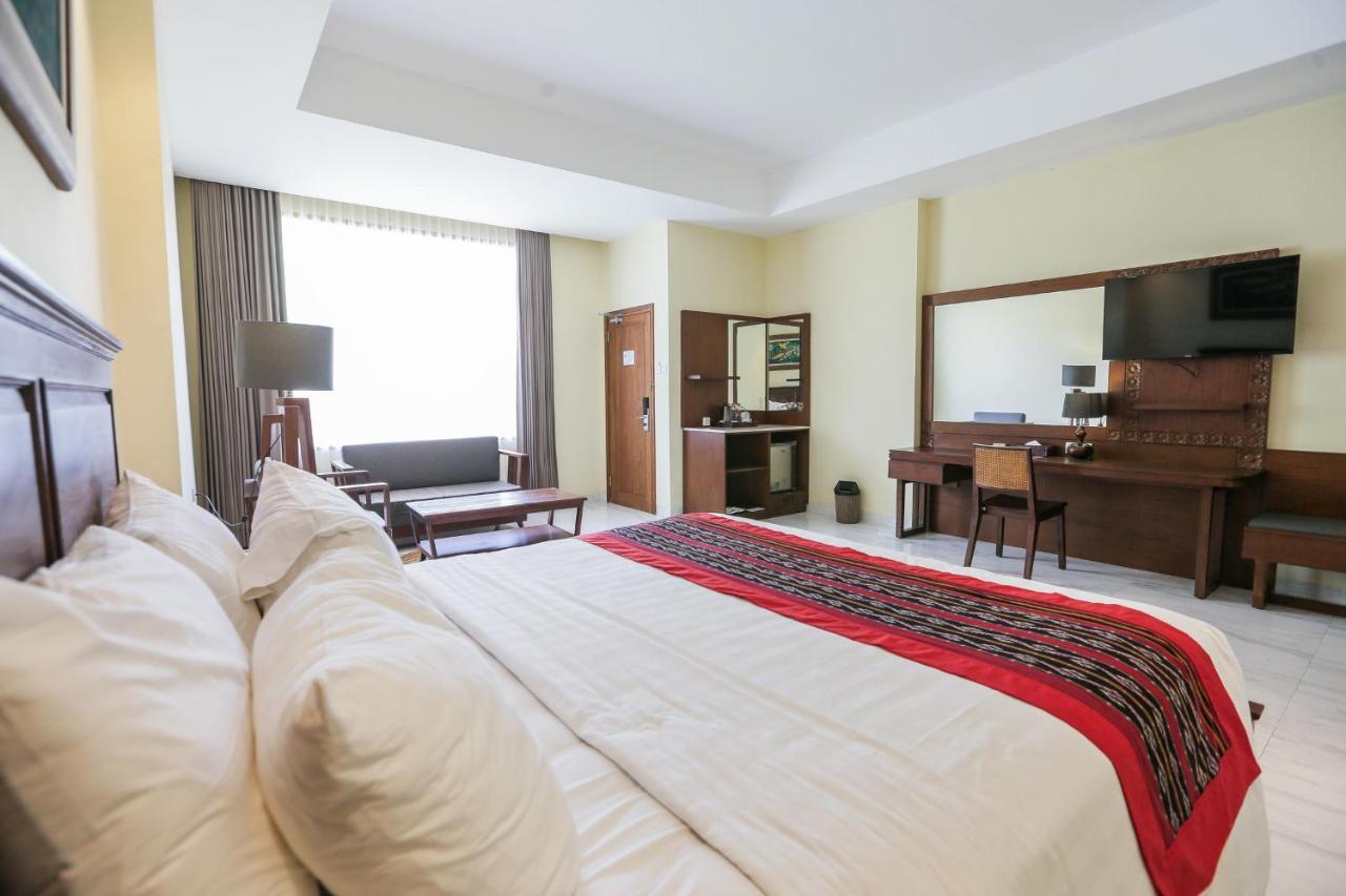 Ubud Hotel & Cottages Malang Exterior foto