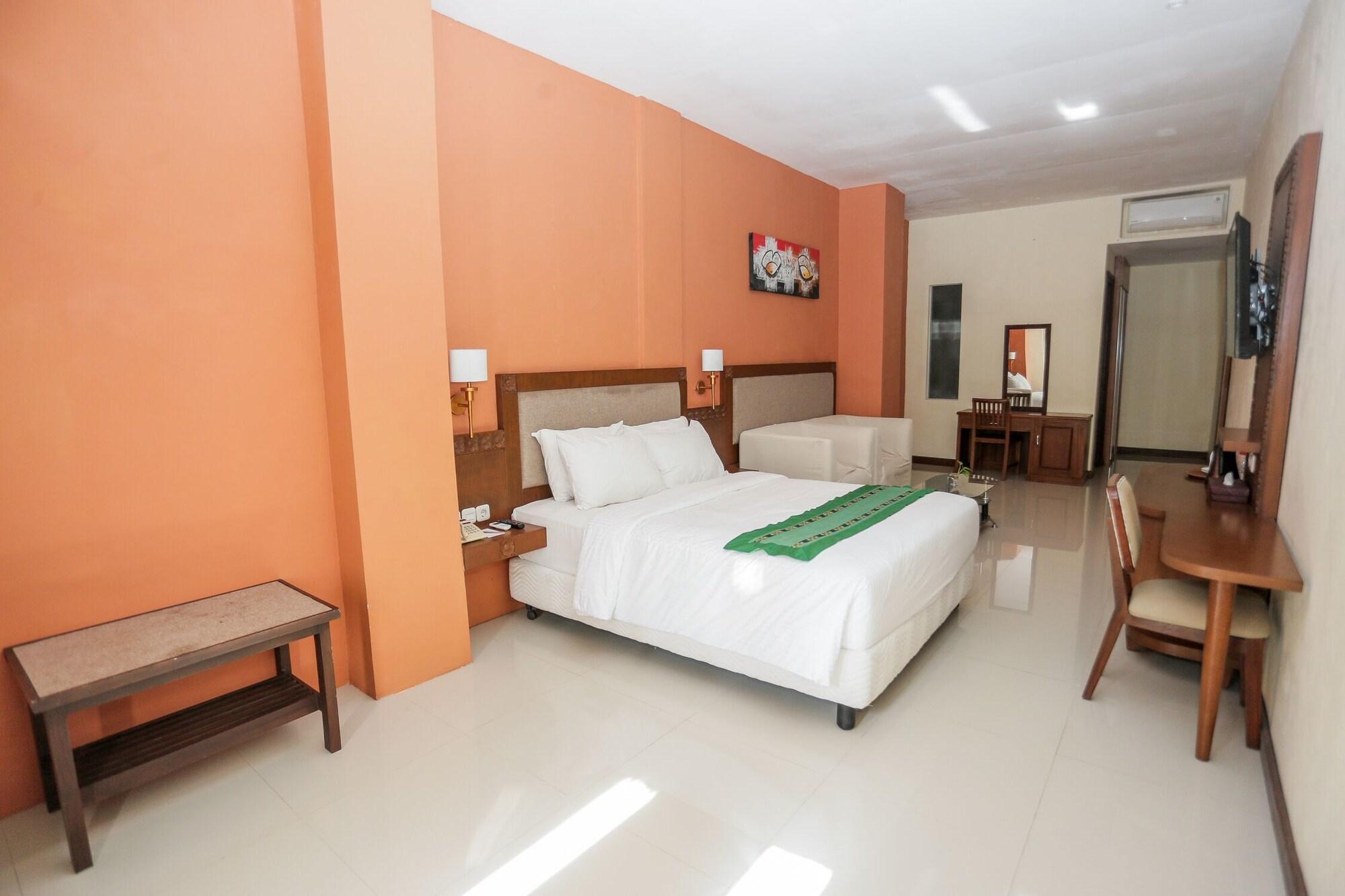 Ubud Hotel & Cottages Malang Exterior foto