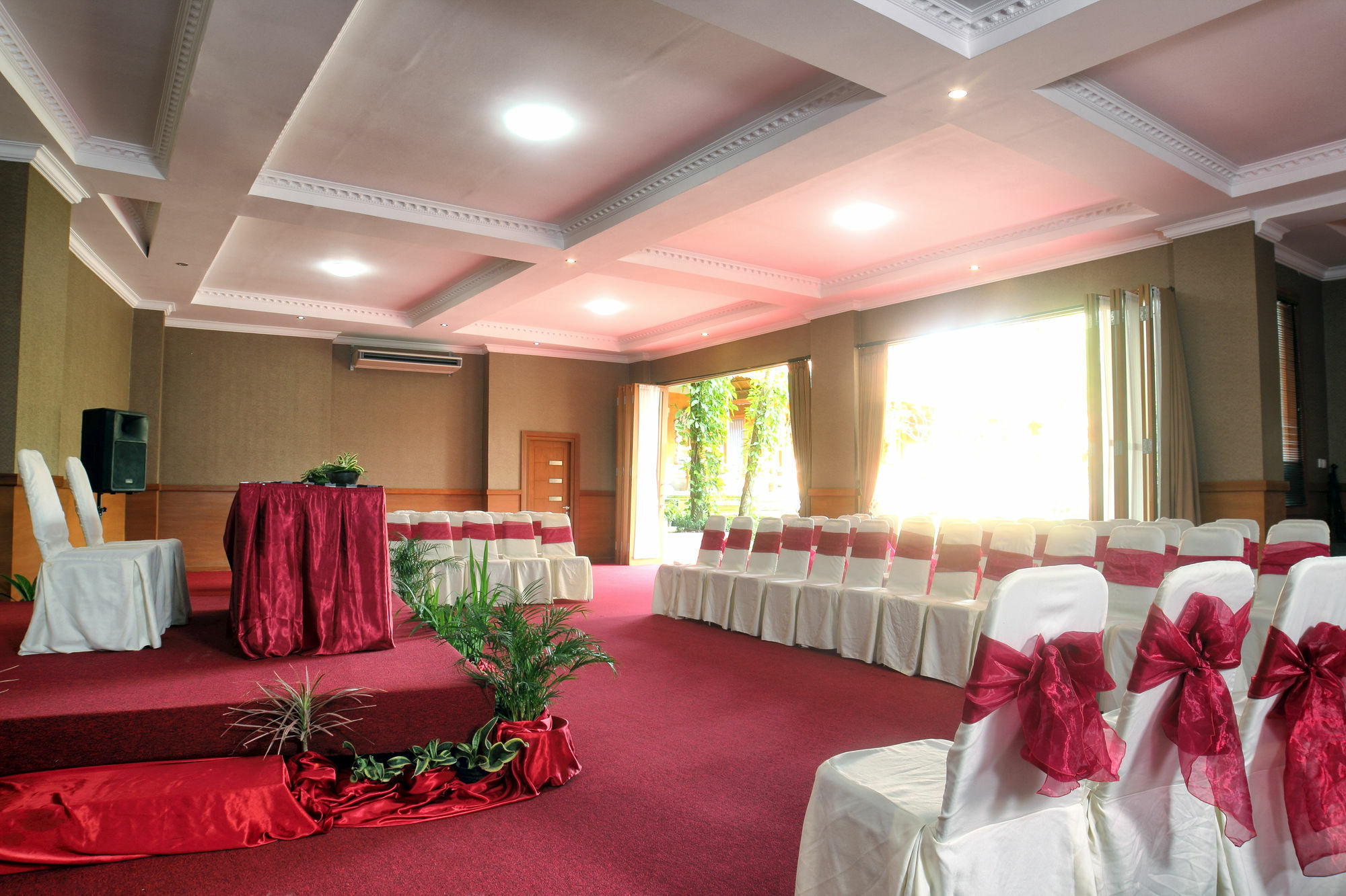 Ubud Hotel & Cottages Malang Exterior foto